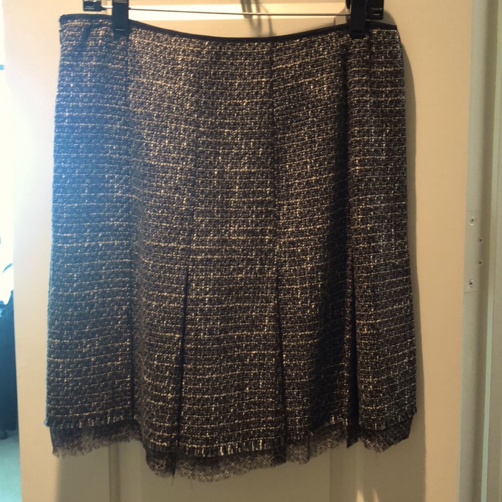 Elie Tahari wool box pleated tweed skirt